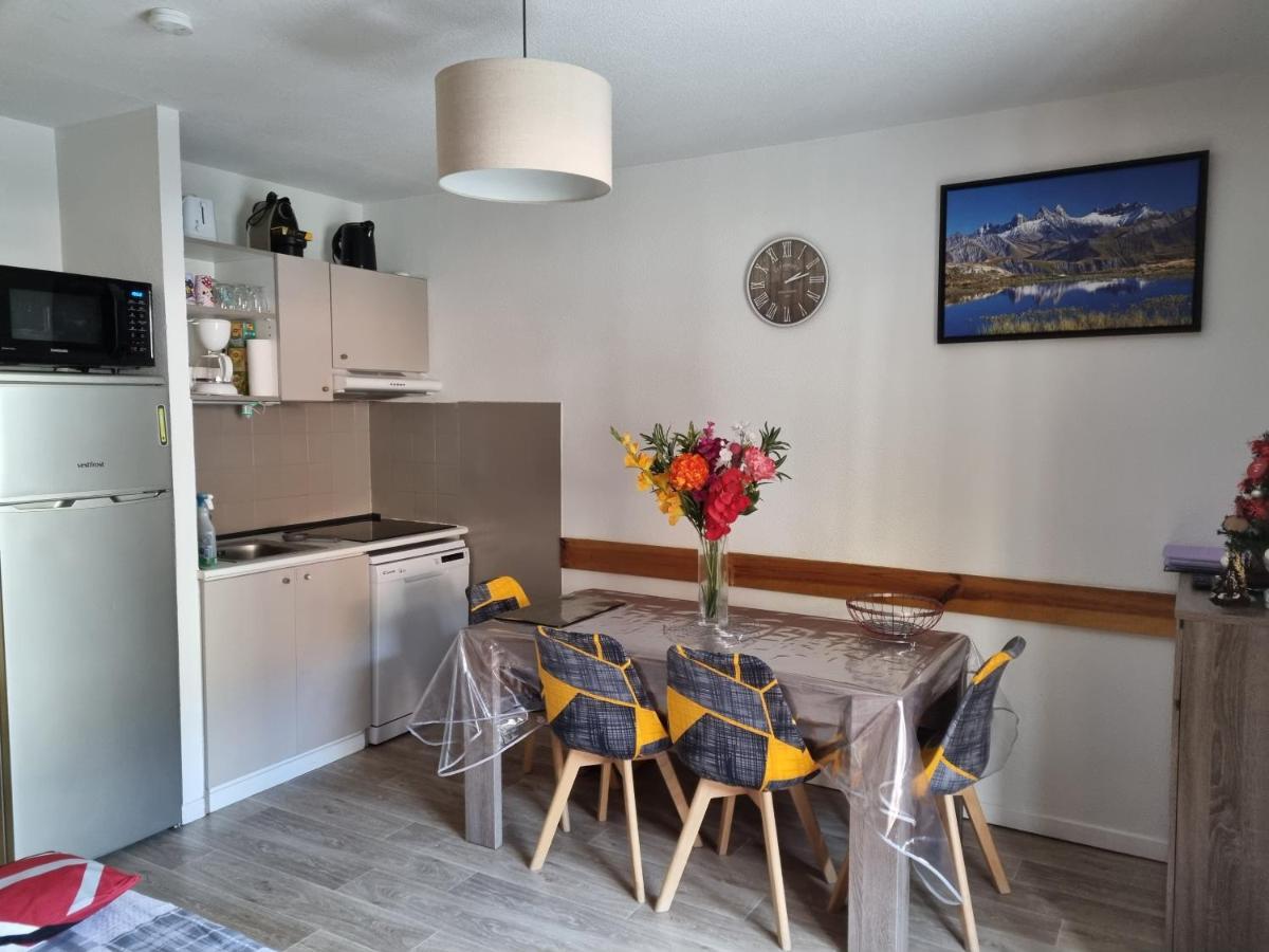 Agréable appartement de 6 pers au pieds des pistes ,wifi gratuit à Saint-Sorlin-d'Arves labelise 3 étoiles au gîte de France Exterior foto